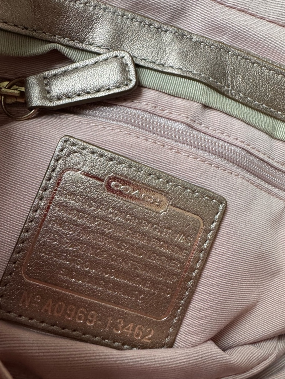 Coach Gold leather evening purse
No A0969-13462 - Picture 2 of 4